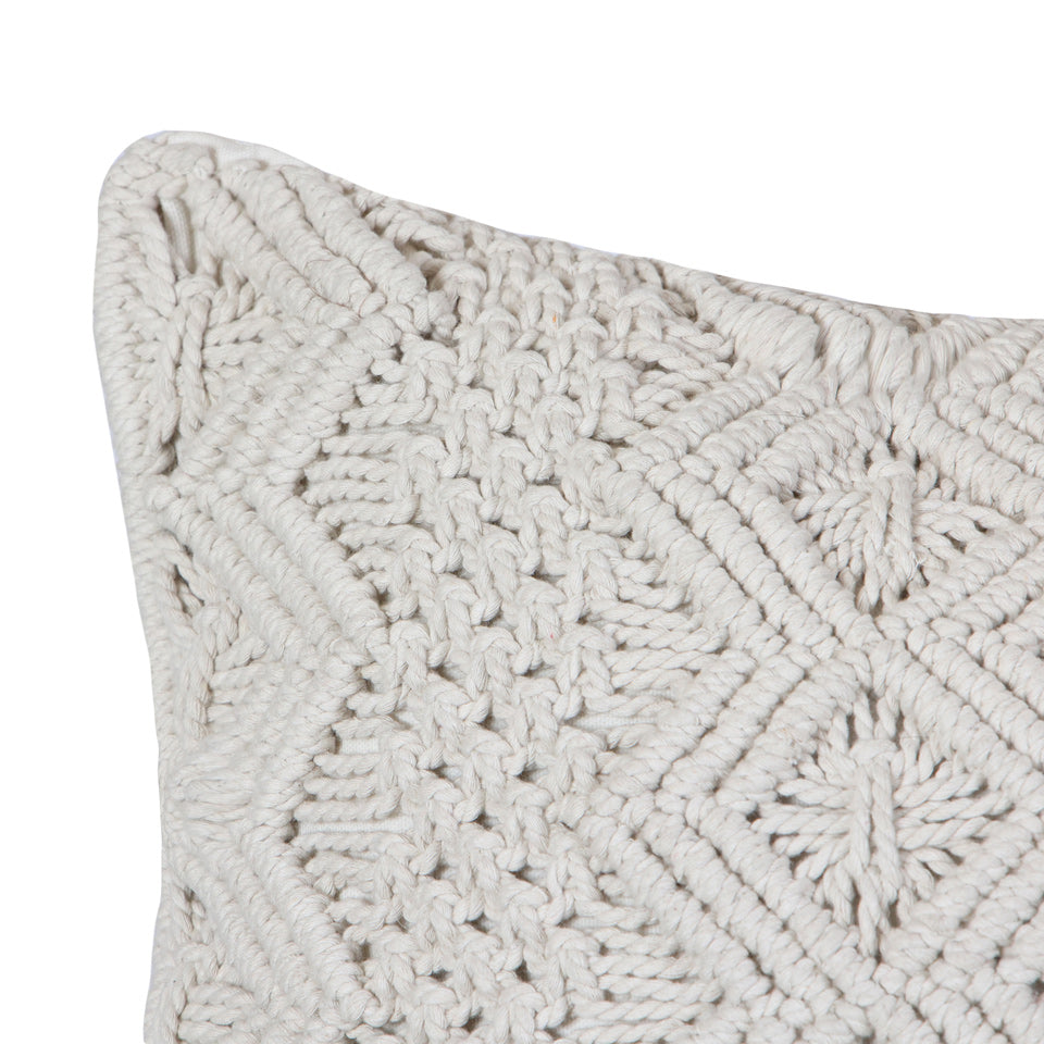 COJÍN MACRAME ROMBOS CUADRADO