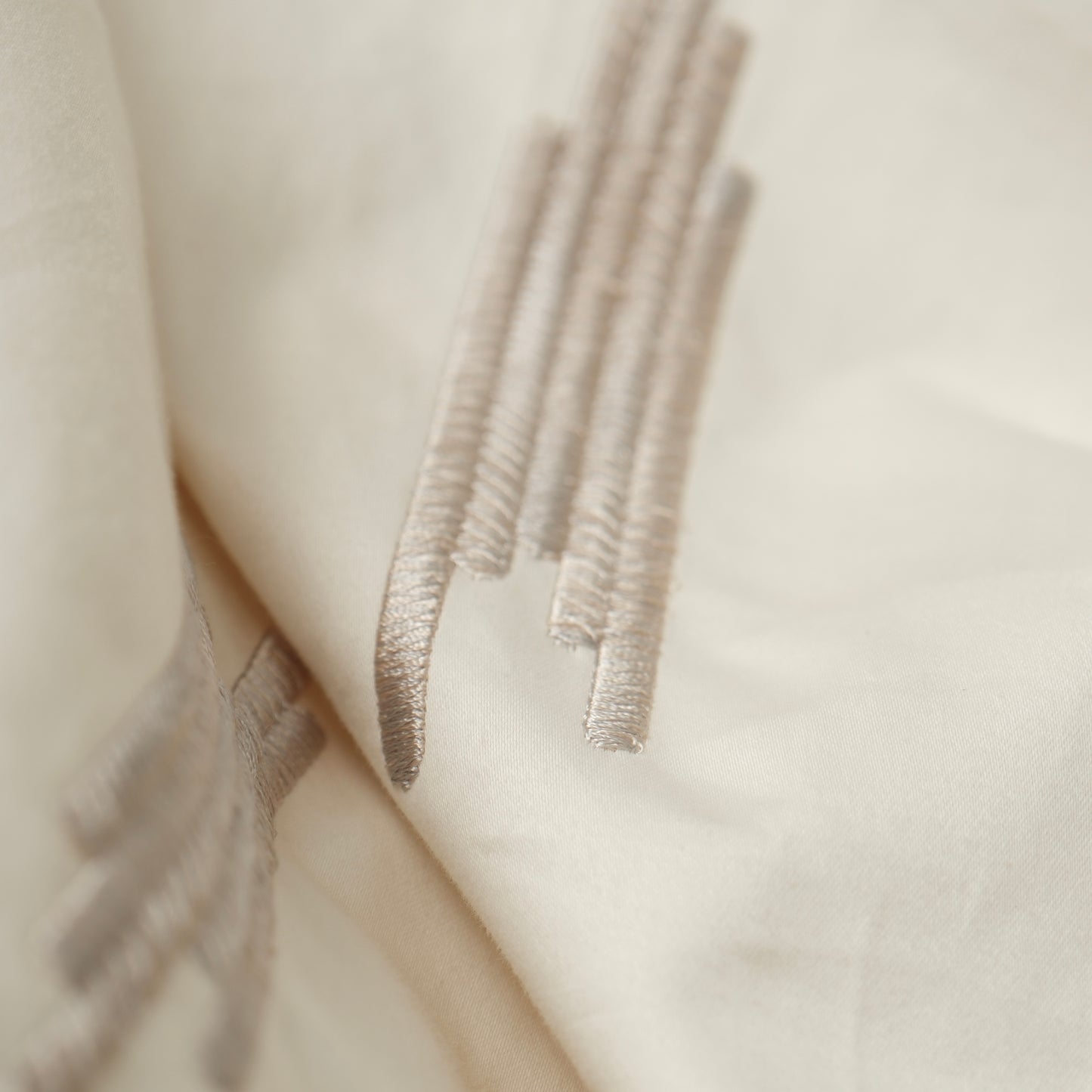 FROST CRYSTAL GREY