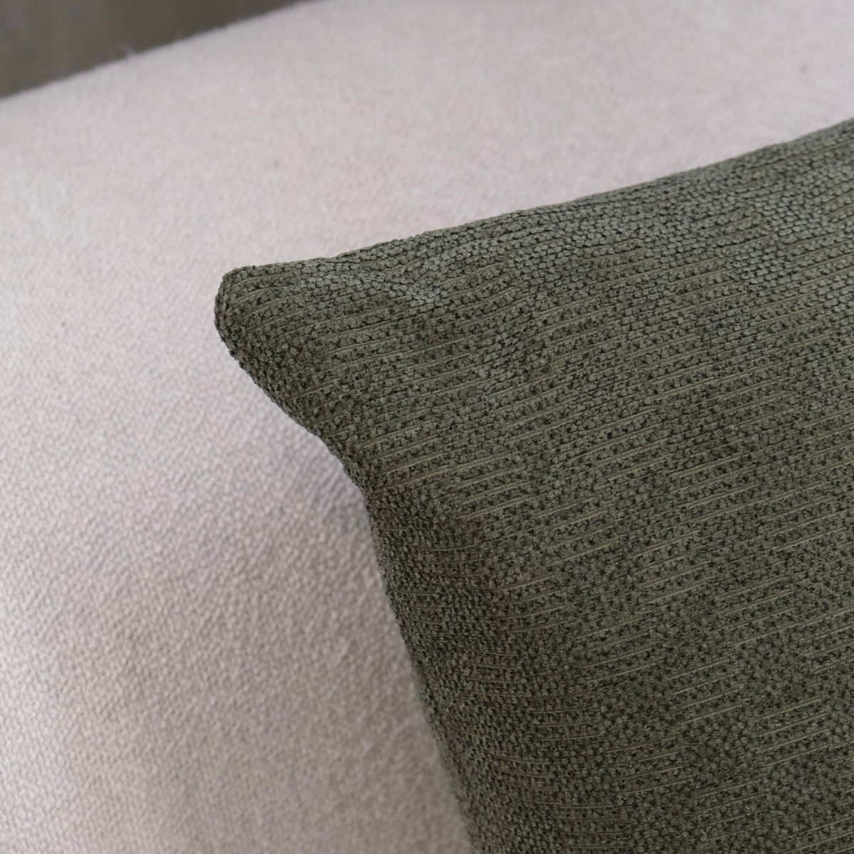 COJÍN CUADRADO VERDE TEXTURA